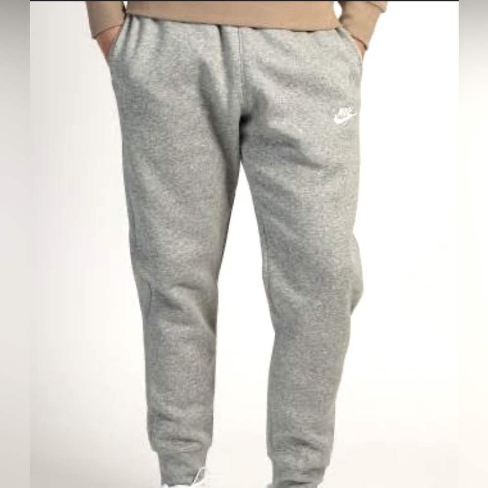 Nike Jogging Pants - XL